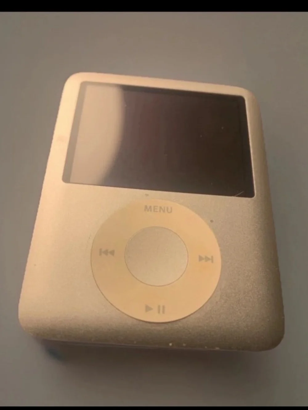 ipod nano 3rd generation 4g NEAR MINT